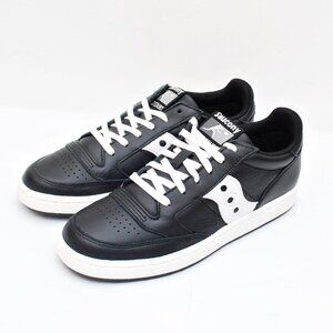 Saucony Women's Jazz Court in Black/White Women Size 8.5 / Men's 7